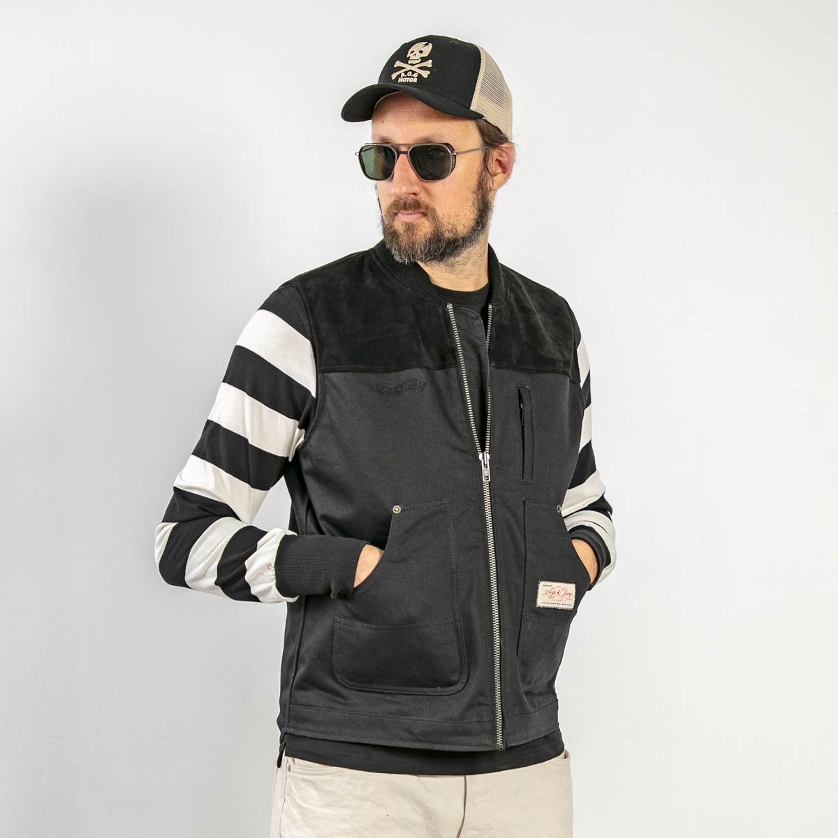 Age of Glory Cabin Vest Black